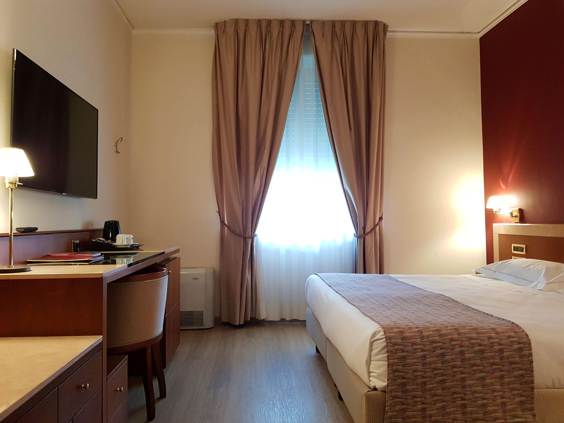 Astra Hotel Ferrara Exterior photo